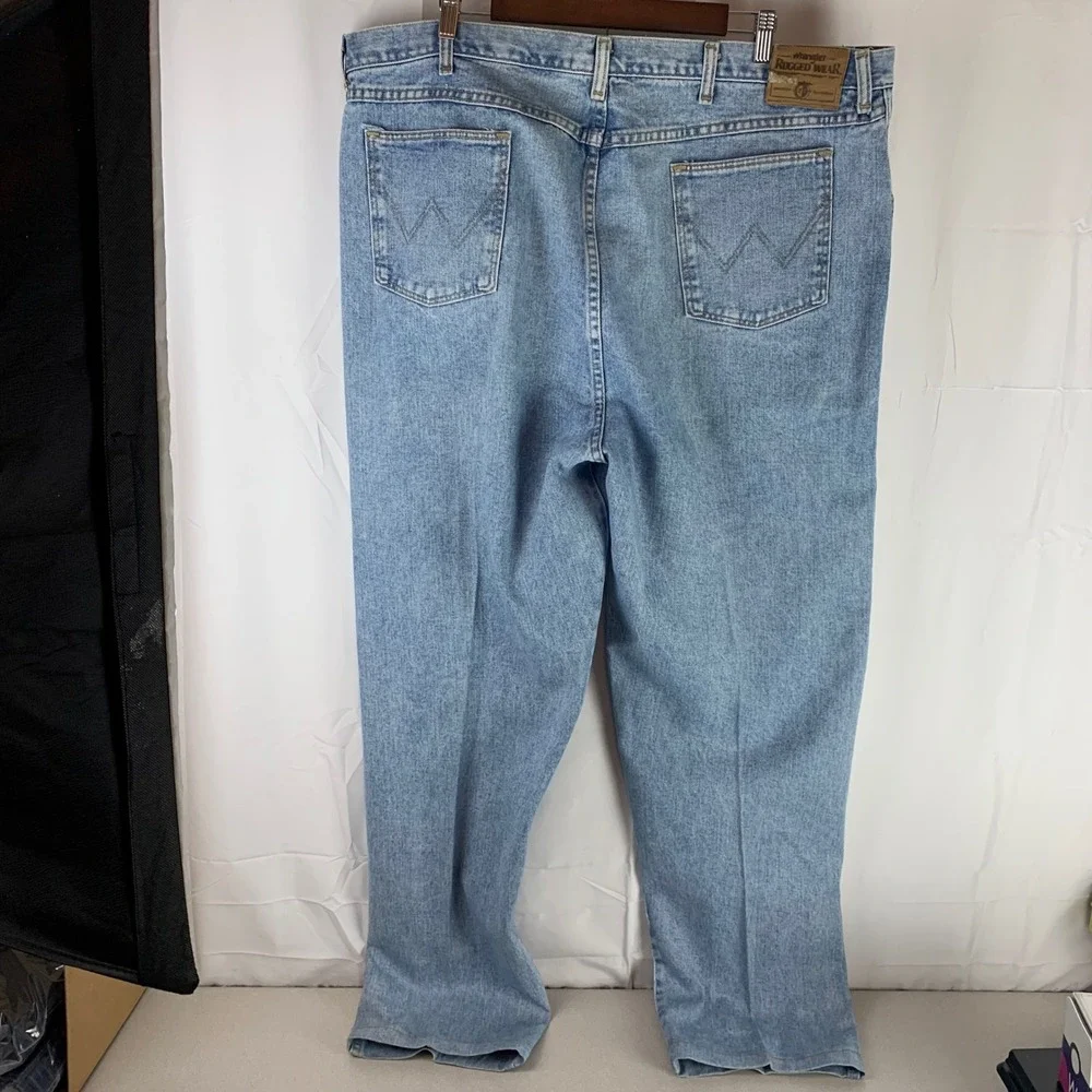 VTG Wrangler Rugged Wear Jeans Mens‎ 46x38 (44x35) Light Blue Straight USA Made